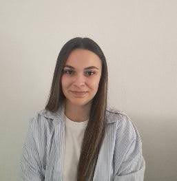 Меги Дочовска